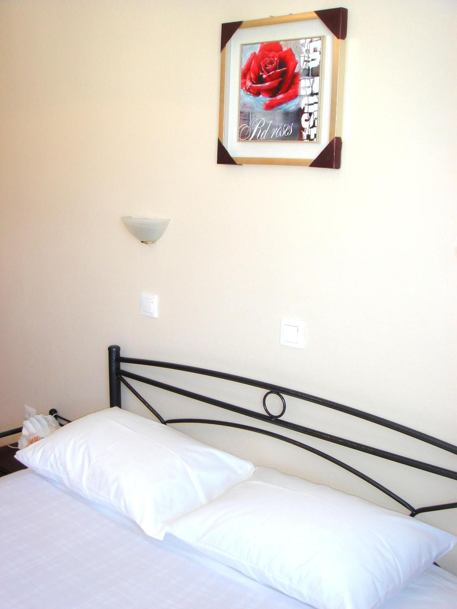 Dorana Apartments & Trekking Hotel Diafani Exterior photo