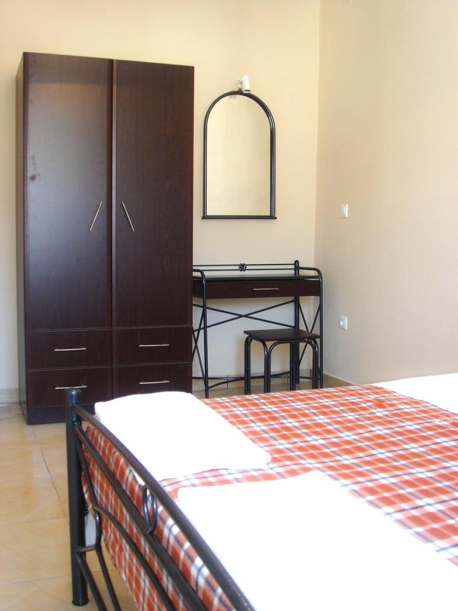 Dorana Apartments & Trekking Hotel Diafani Room photo