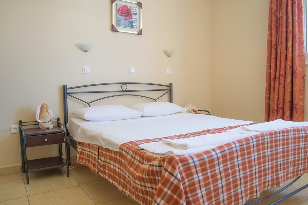 Dorana Apartments & Trekking Hotel Diafani Exterior photo